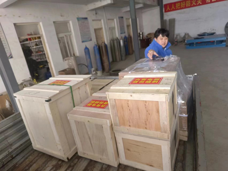 拍擊篩、檢驗(yàn)篩發(fā)貨